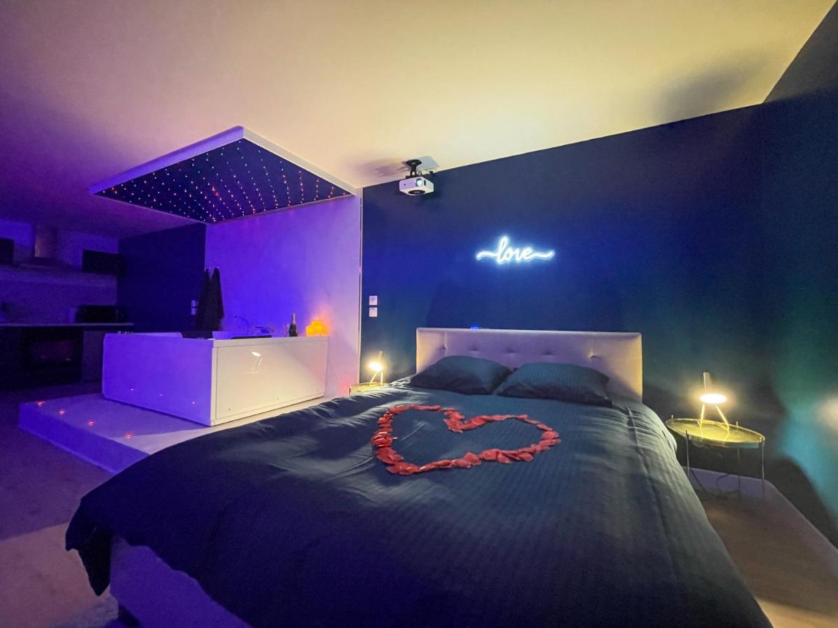 Spa Sous Les Etoiles - Cinema - Netflix - Parking - Gare Amiens Exterior foto