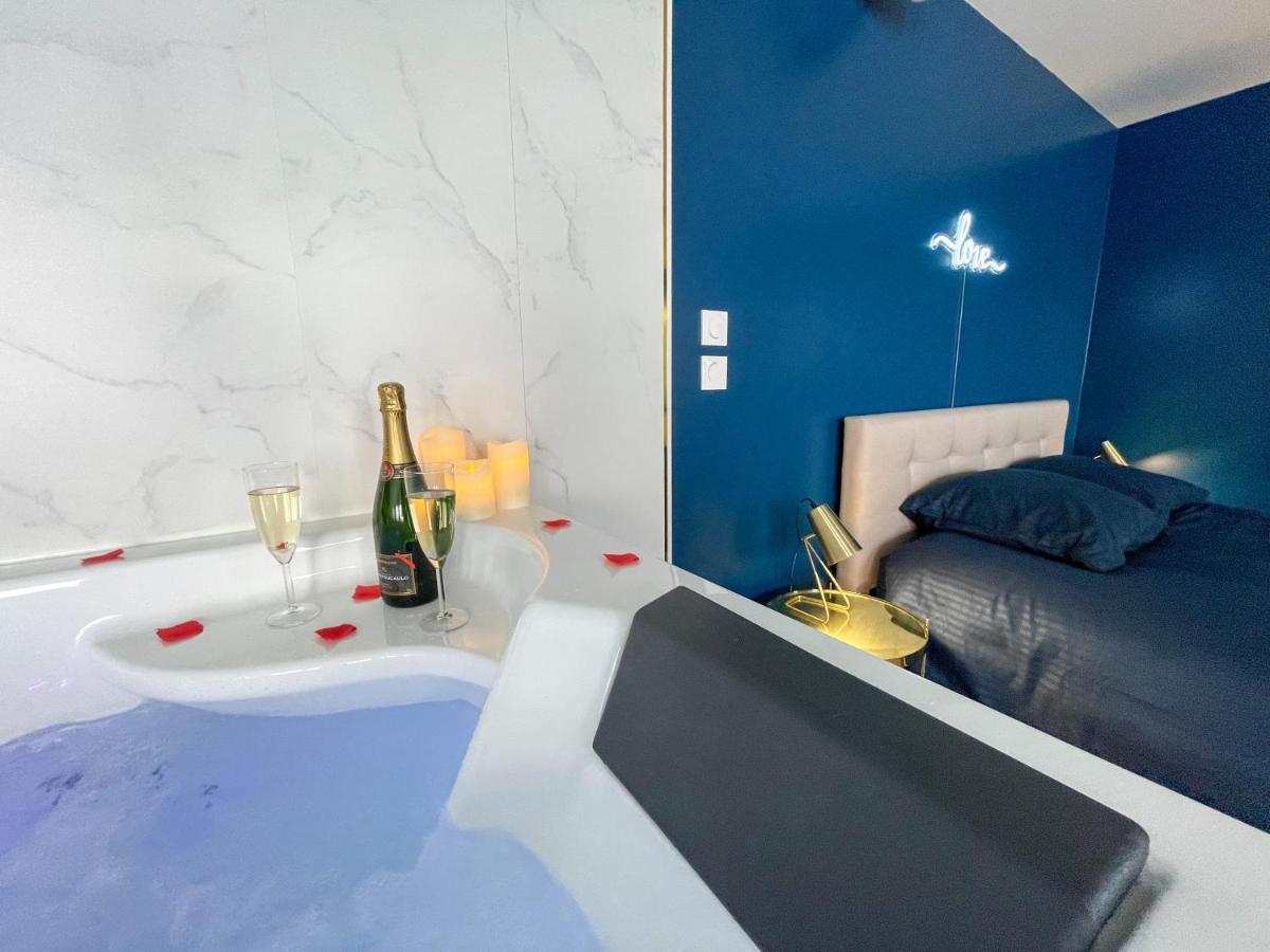 Spa Sous Les Etoiles - Cinema - Netflix - Parking - Gare Amiens Exterior foto